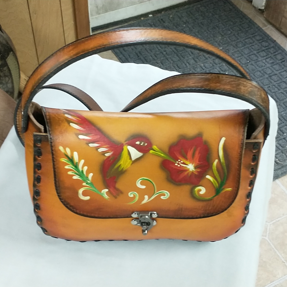 New handmade body purse with hummingbird - Picture 2 of 2